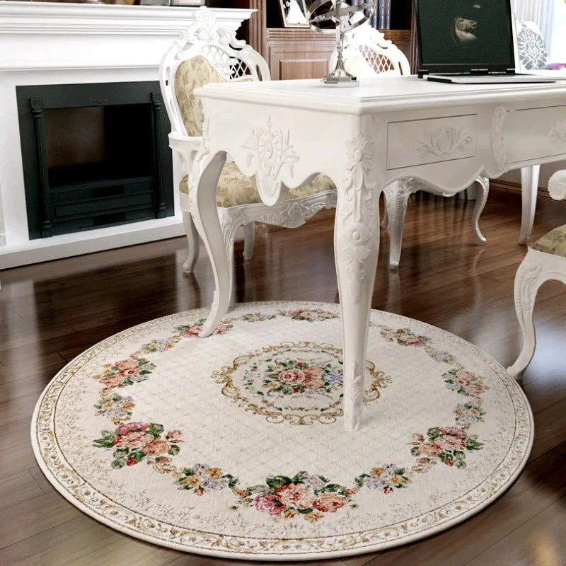 Area Rug: Round Vintage Floral Area Rug - Elegant European Style